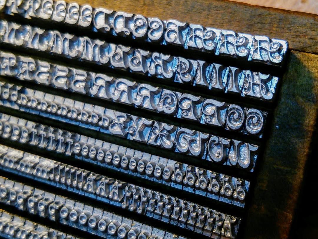 新品 12pt Crayonette メタルスタンプ 中世ビクトリア朝 復刻書体