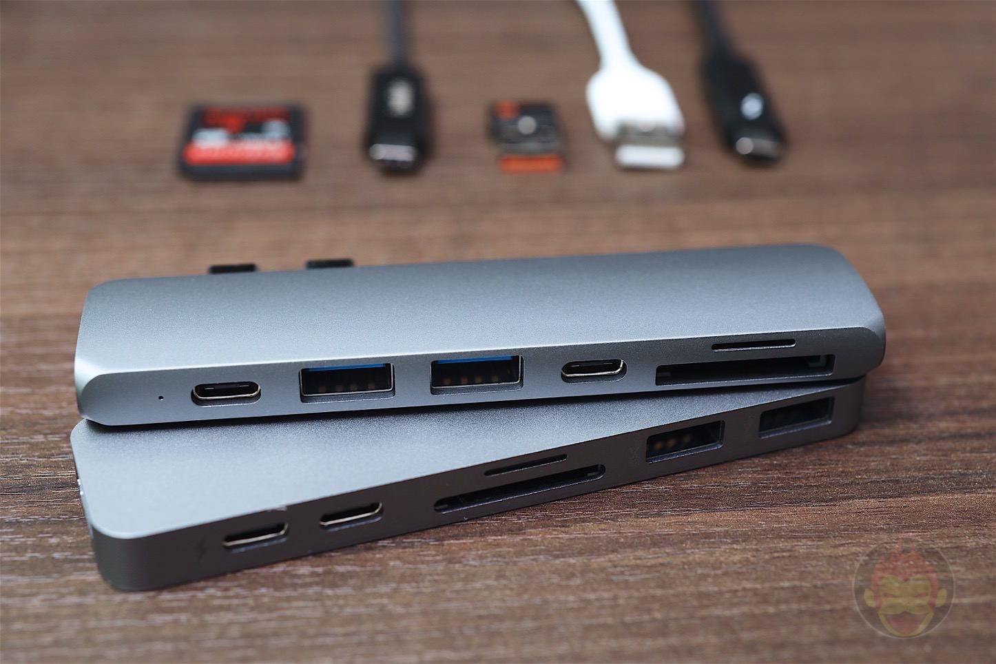 Satechi Type-C アルミニウム Proハブ スペースグレイ