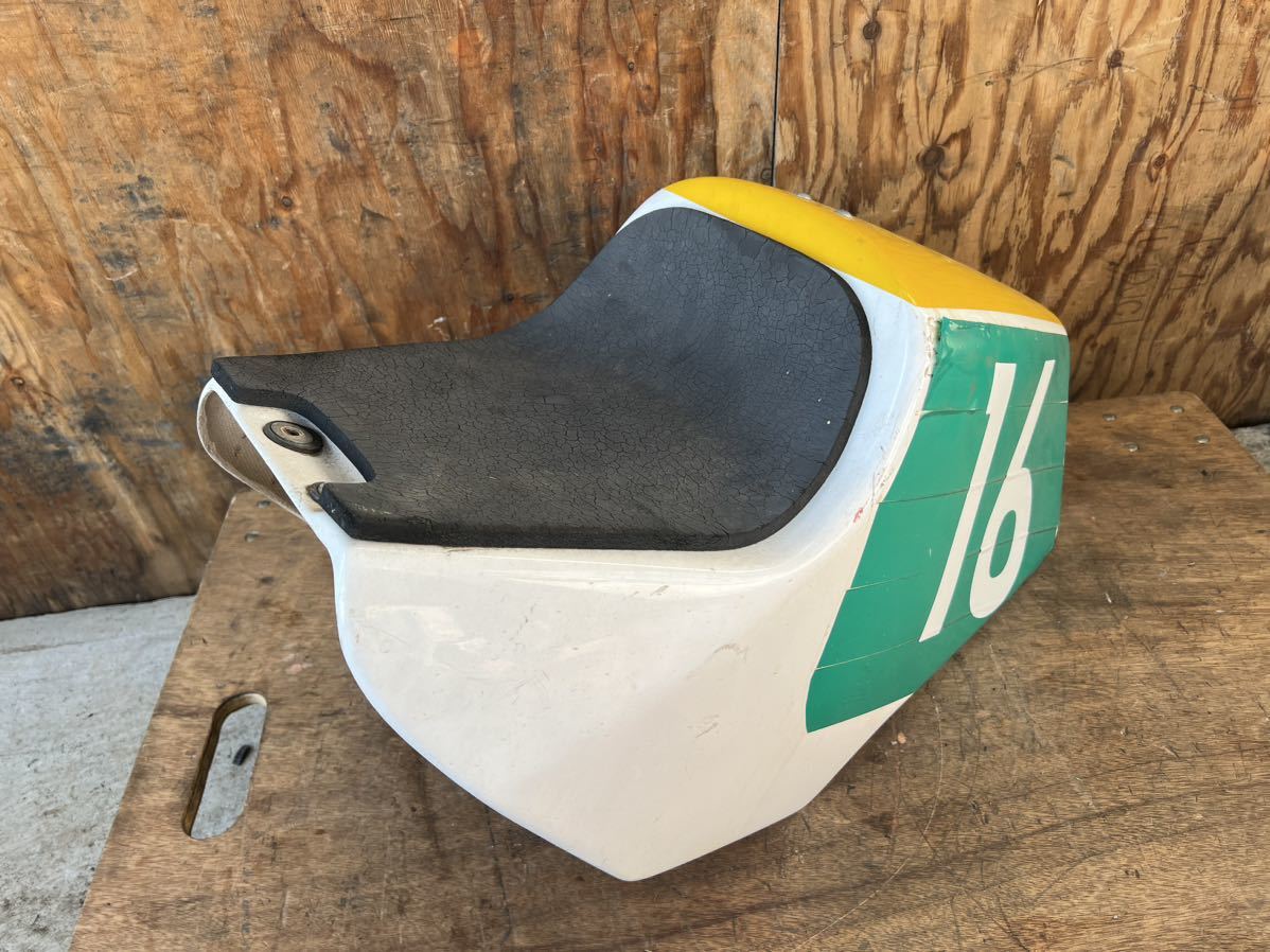 スズキRG50ガンマ NA11A 純正シートカウル